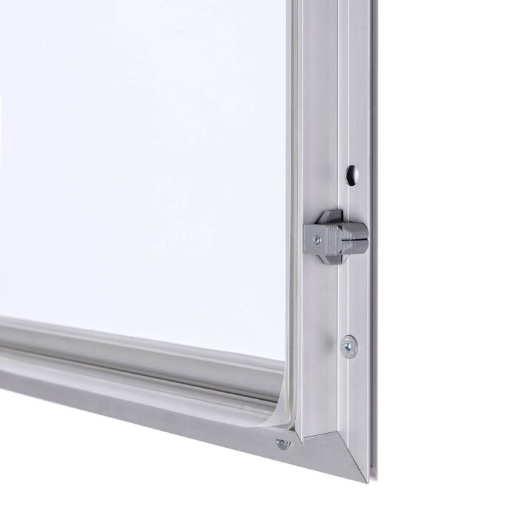 Gablota magnetyczna SLM 6xA4 z certyfikatem 65x60 cm trudnopalności B1 zamykana na kluczyk do użytku zewnętrznego gablota zewnętrzna gablota ogłoszeniowa gablota informacyjna tablica ogłoszeń tablica informacyjna ogniotrwała srebrny