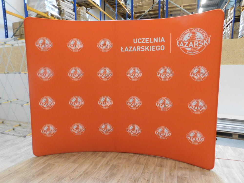 Curved Fabric Banner Stand - Horizontal  240 x 240 cm